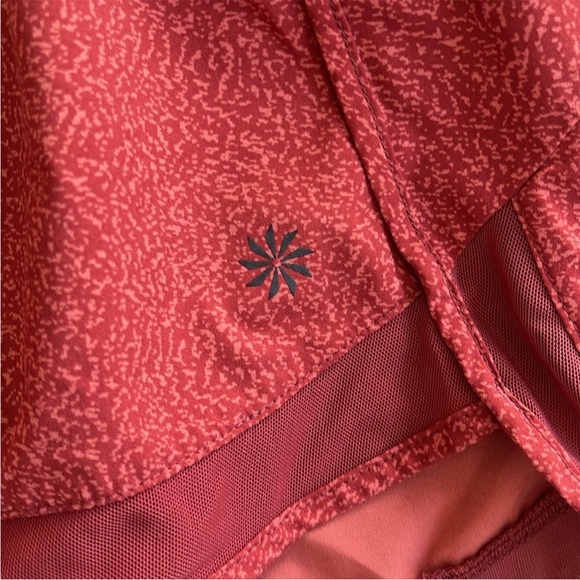 💘 ATHLETA - MESH RACER RUN SHORT 4” RUST RED SPECKLED - Picture 3 of 9